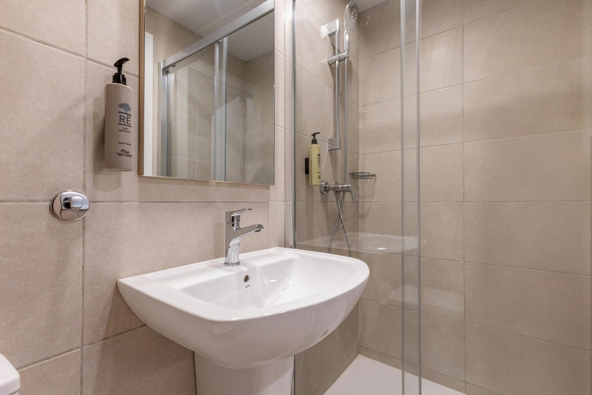 Hotel Nido Malvarrosa Valencia Bilik gambar