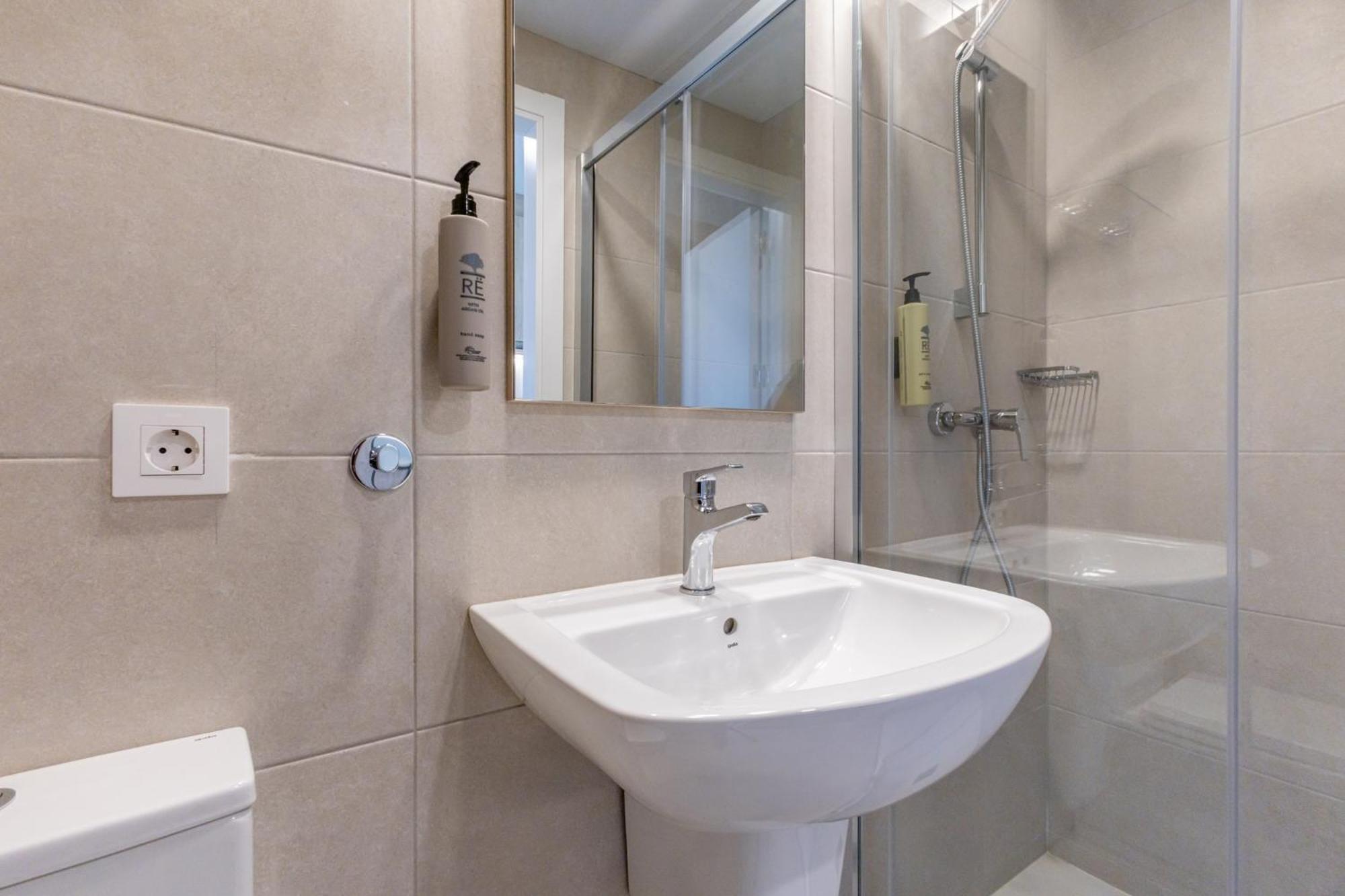 Hotel Nido Malvarrosa Valencia Bilik gambar